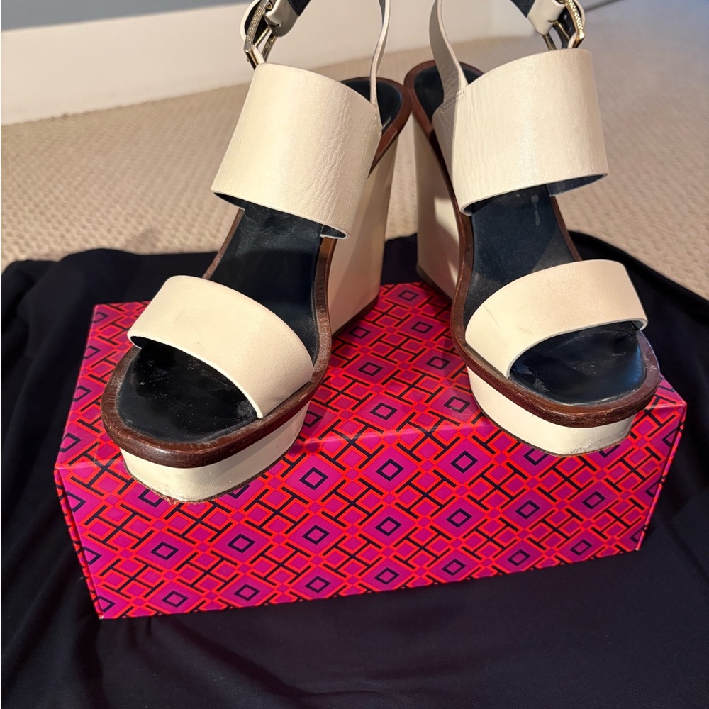 Elegant Cream Platform Sandals